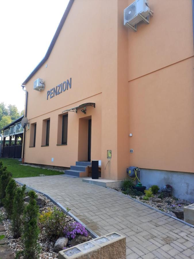 Rodinny Pension U Soudku Rudnik Exterior photo
